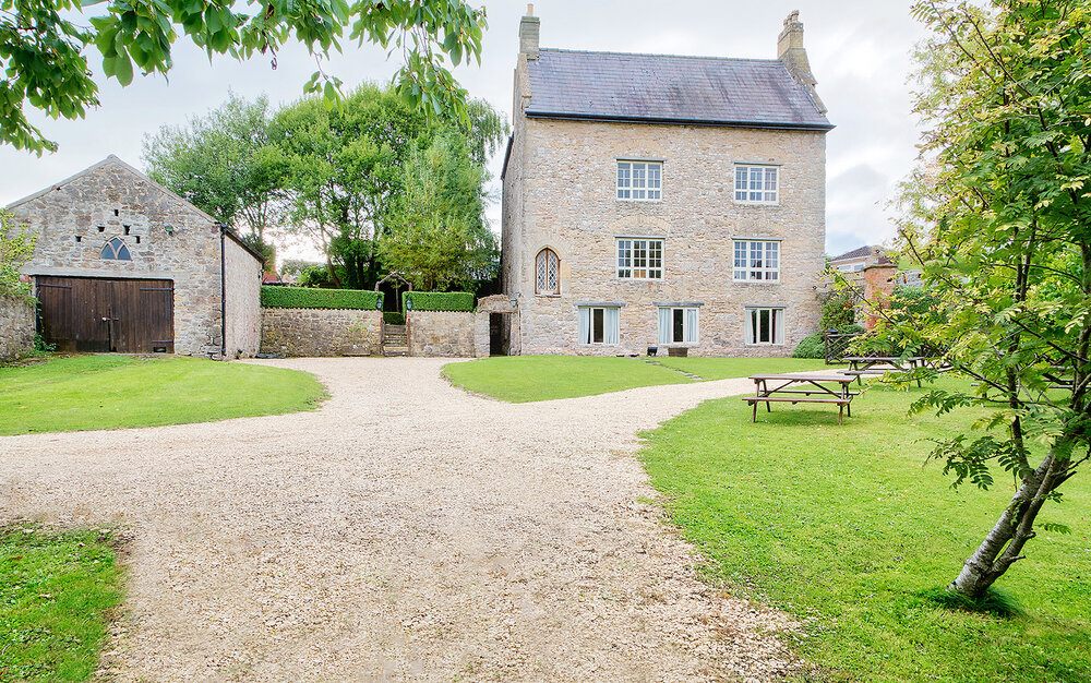 Medieval Manor Front 1